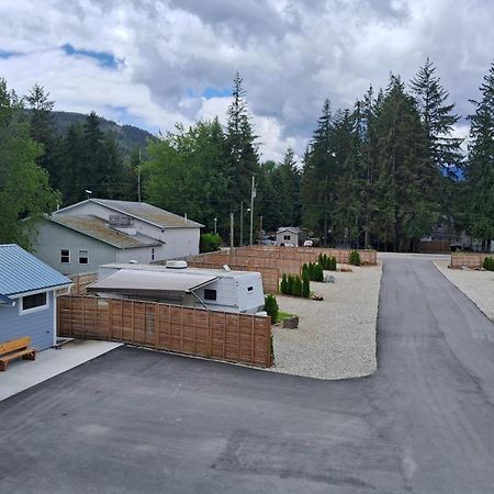 Paradise Motel Sicamous Luaran gambar